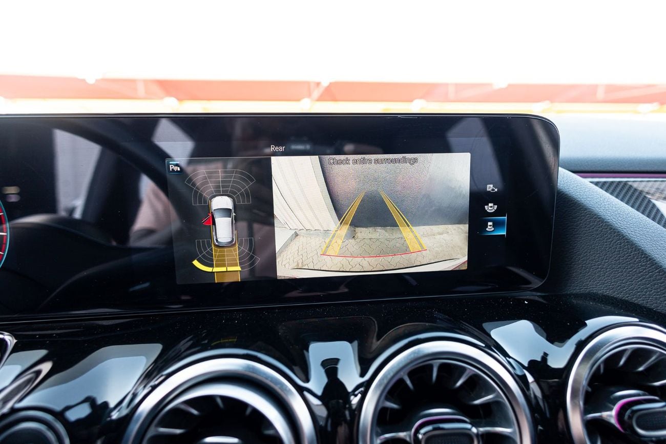 مرسيدس بنز GLA 200