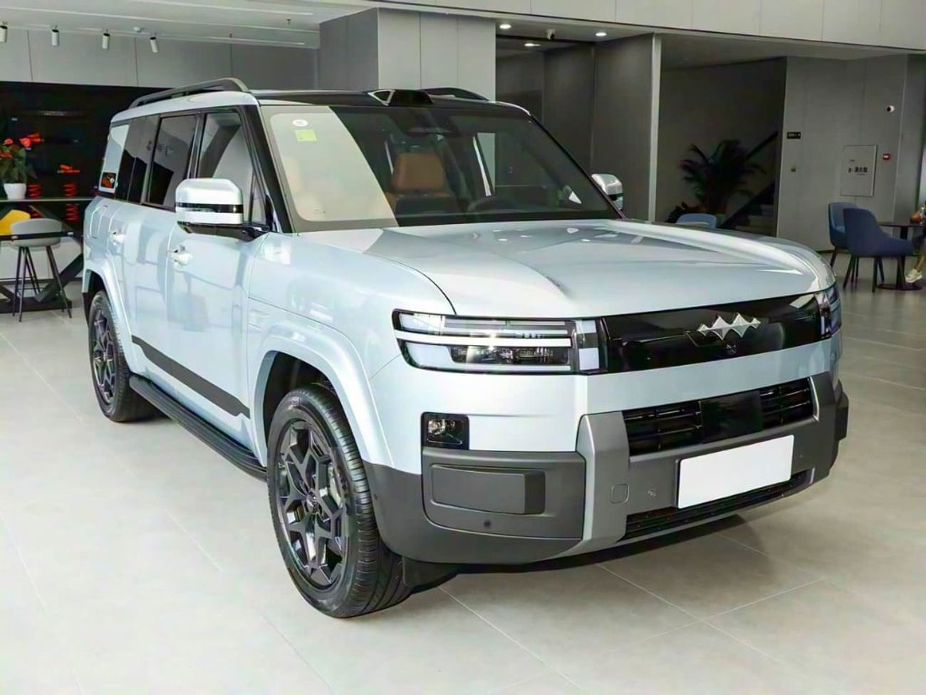 بي واي دي ليوبارد تيتانيوم 7