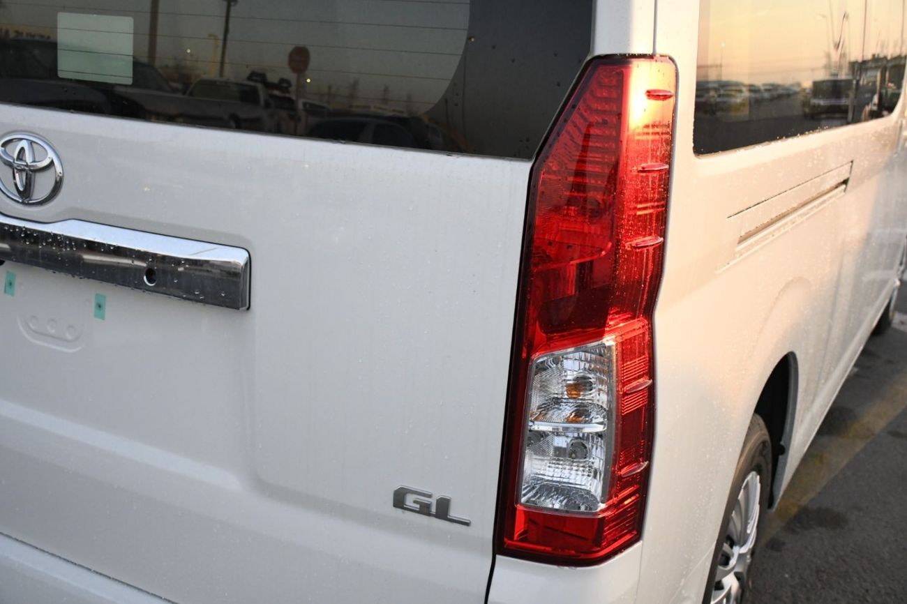 Toyota Hiace GL V6 3.5L Petrol AT 2025YM
