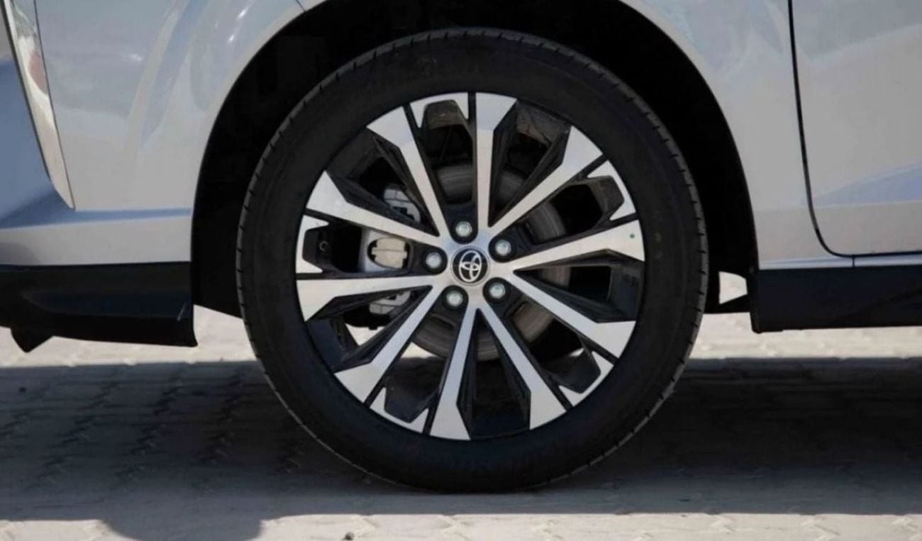 تويوتا فيلوز GLX Toyota Veloz 2023 Toyota Veloz V 1.5 - Silver inside Black