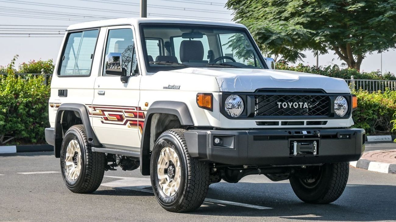 Toyota Land Cruiser 70 LC71 Full ECTAGR014 - 2026Toyota LC71 SWB - 4.0L Petrol Auto - White - Full Options with Winch