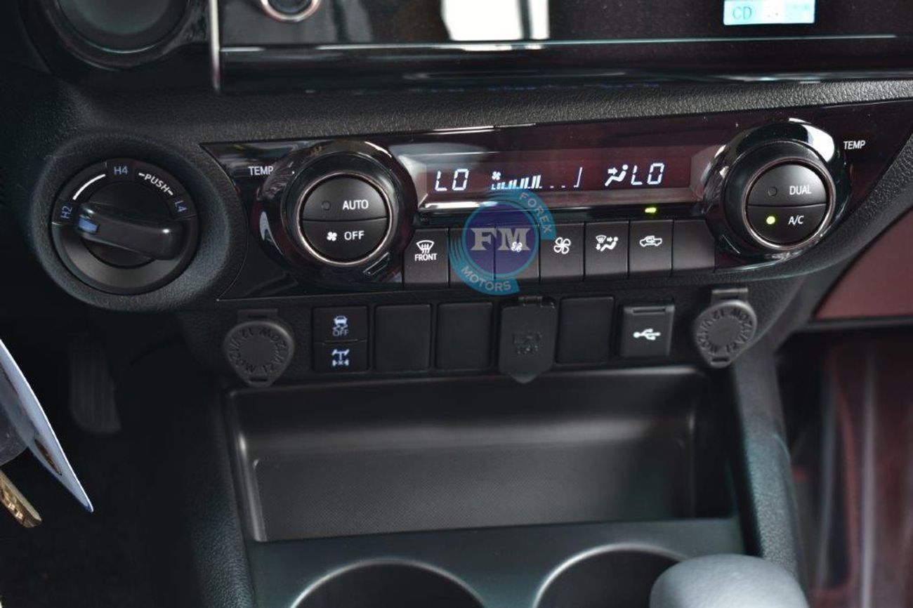 Toyota Hilux Double Cab Pickup SGLX 2.4L Diesel 4X4 Automatic