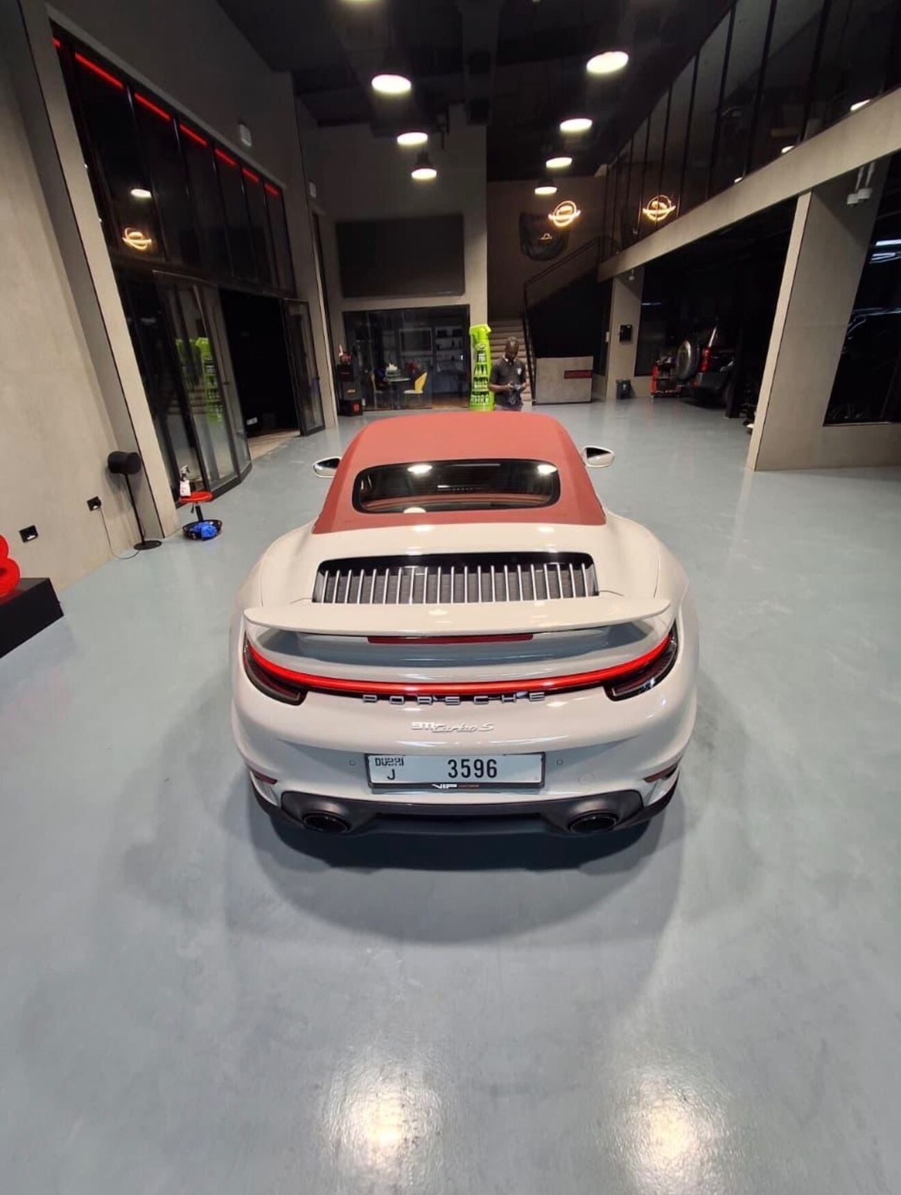 بورش 911 Turbo S 3.8L (640 HP) Convertible