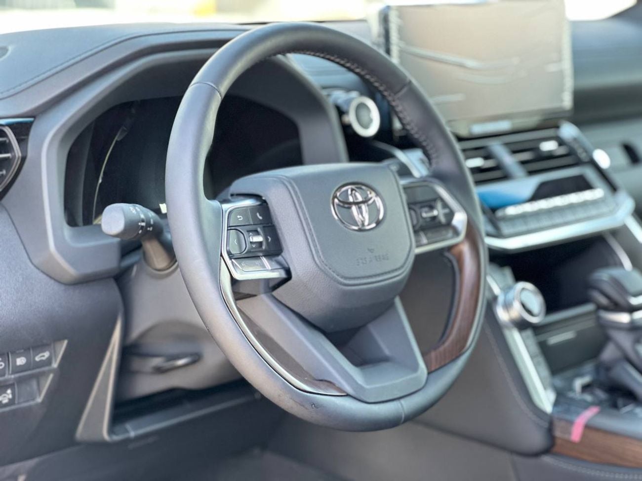 Toyota Land Cruiser GXR 3.3L DSL A/T // 2026 // High Option with Radar , DVD&Back Camera , JBL Sound System // Special O