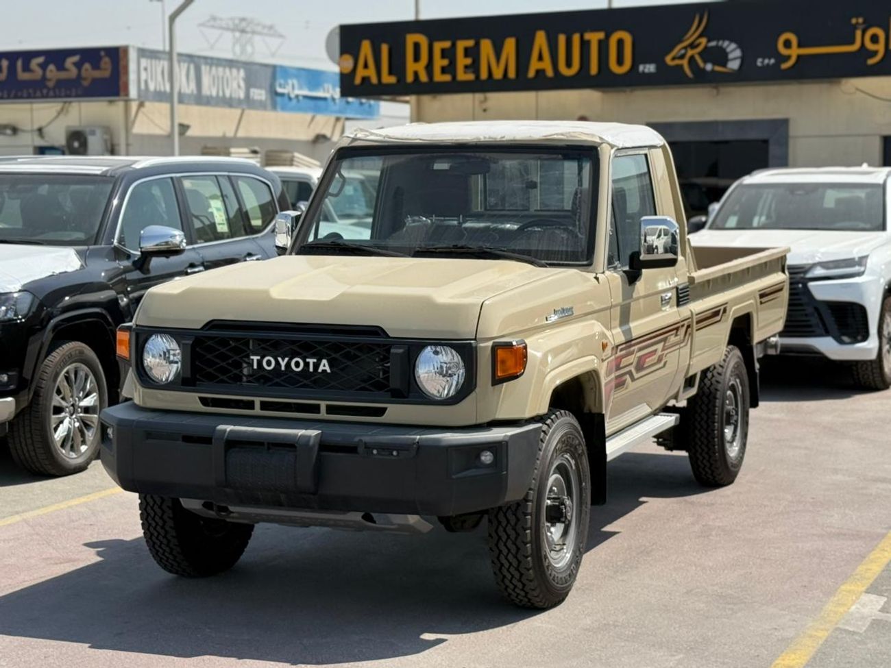 تويوتا لاند كروزر بيك آب Std 4.0L Single Cab Utility 4WD