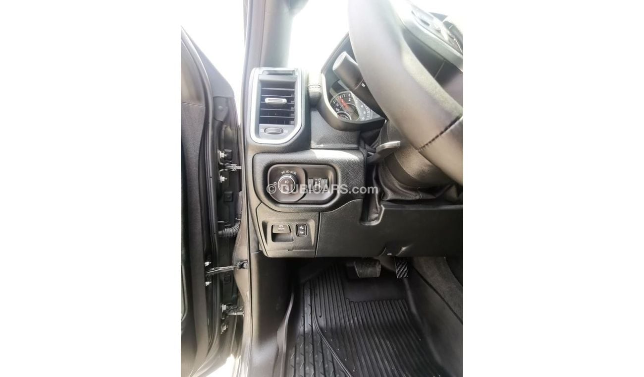 RAM 1500 Dodge RAM Laramie - 2022 - Grey