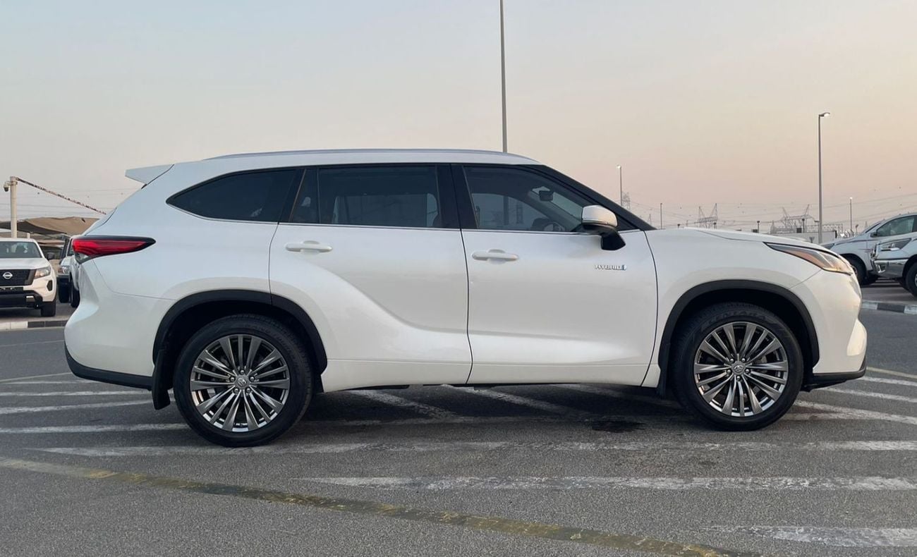 Toyota Highlander VXR 2020 Toyota Highlander Platinum VX.R Gcc Specs - Hybrid 2.5L V4 - Al Futtaim Serviced - HUD 360*