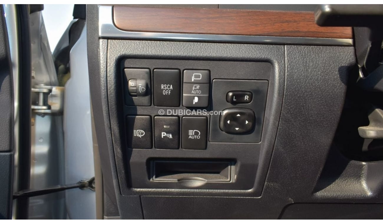 Toyota Land Cruiser TOYOTA LAND CRUISER VXR  5.7L V8 2021 EXPORT PRICE