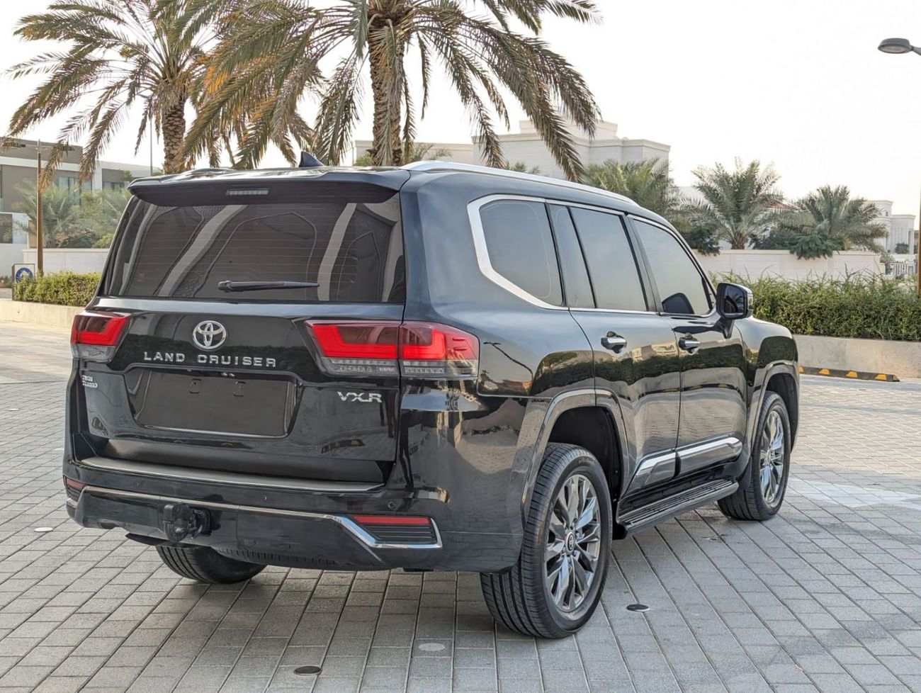 Toyota Land Cruiser Toyota Landcruiser VXR 2024 LHD black Petro  3.5L23l