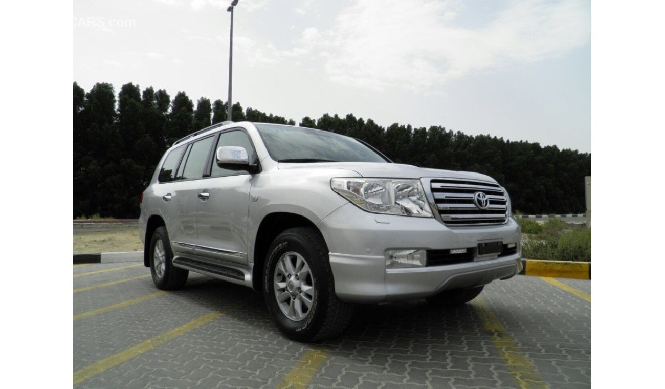 Toyota Land Cruiser 2011 GXR V6 sunroof