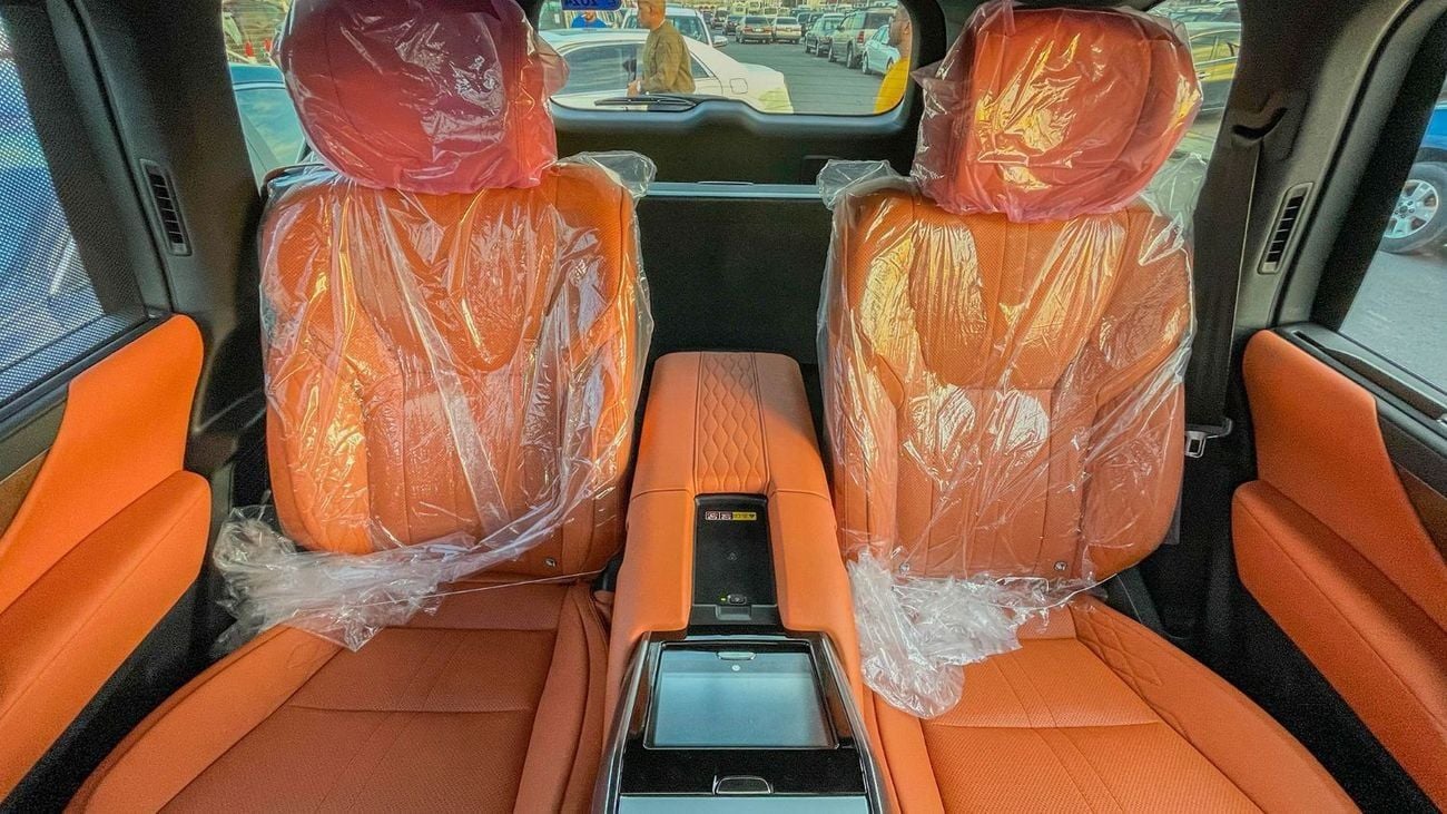 لكزس LX 600 VIP 2026 Lexus LX600 VIP 3.5L AT Petrol (Black)