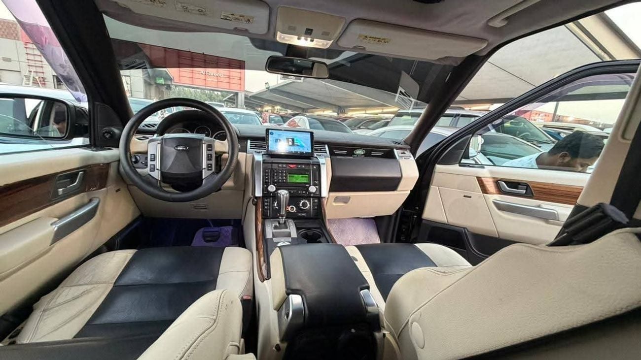 Land Rover Range Rover Sport Gcc specs converted to 2013