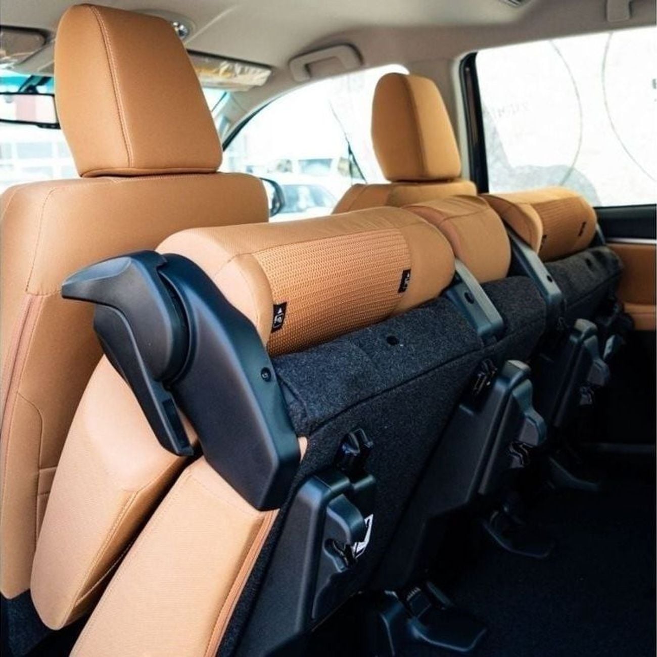 Toyota Fortuner SR5 Full Option | 2.4 | v4 | Diesel | Export **