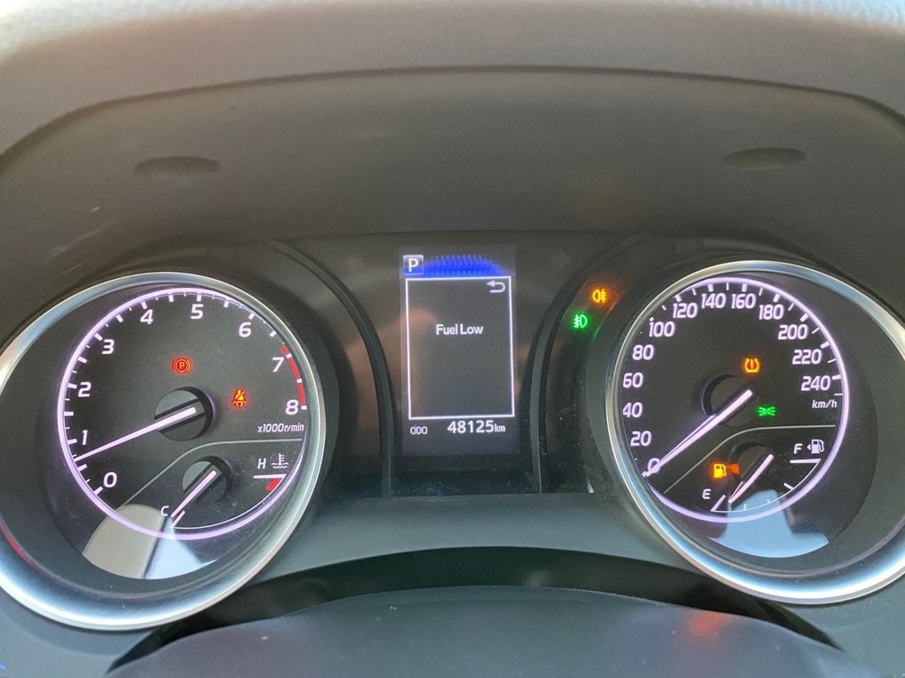 تويوتا كامري SE 2.5L (181 HP)