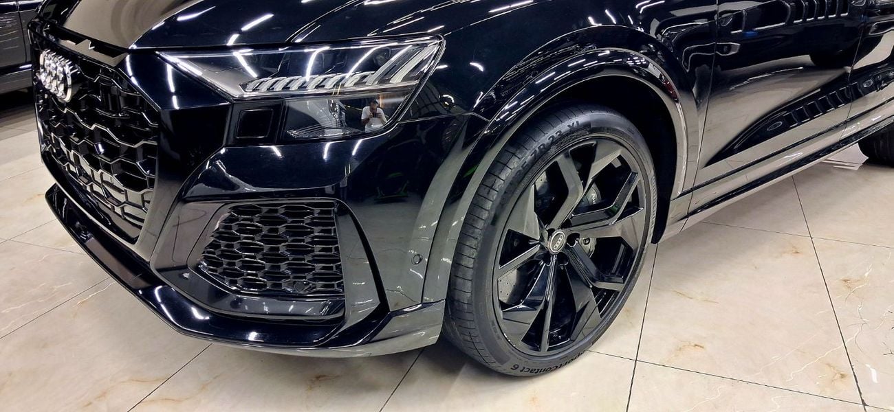 أودي RSQ8 STD