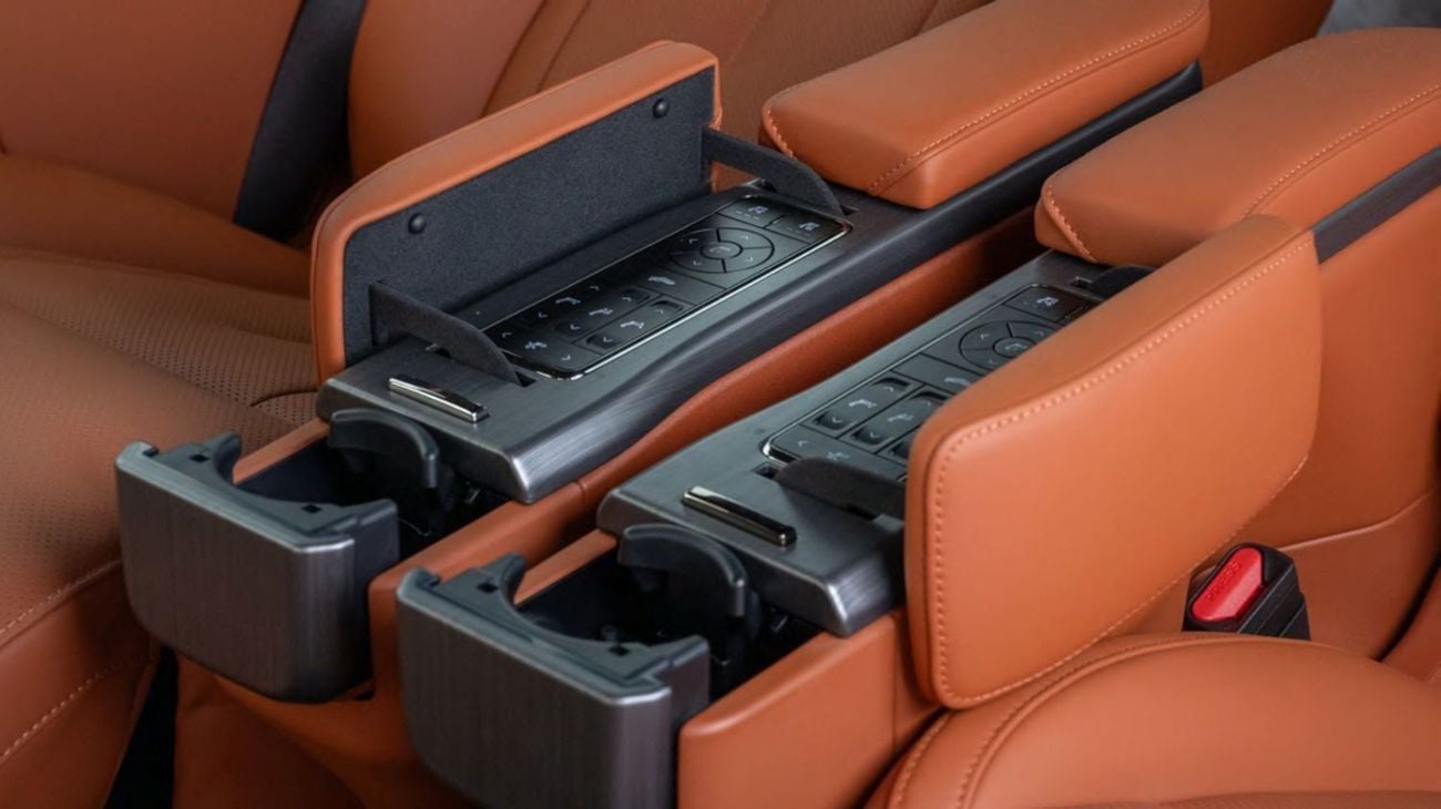 روكس 01 VIP PLUG-IN HYBRID 1.5L Petrol Turbo Engine Electric Range 235KM FOR LOCAL تسجيل محلي