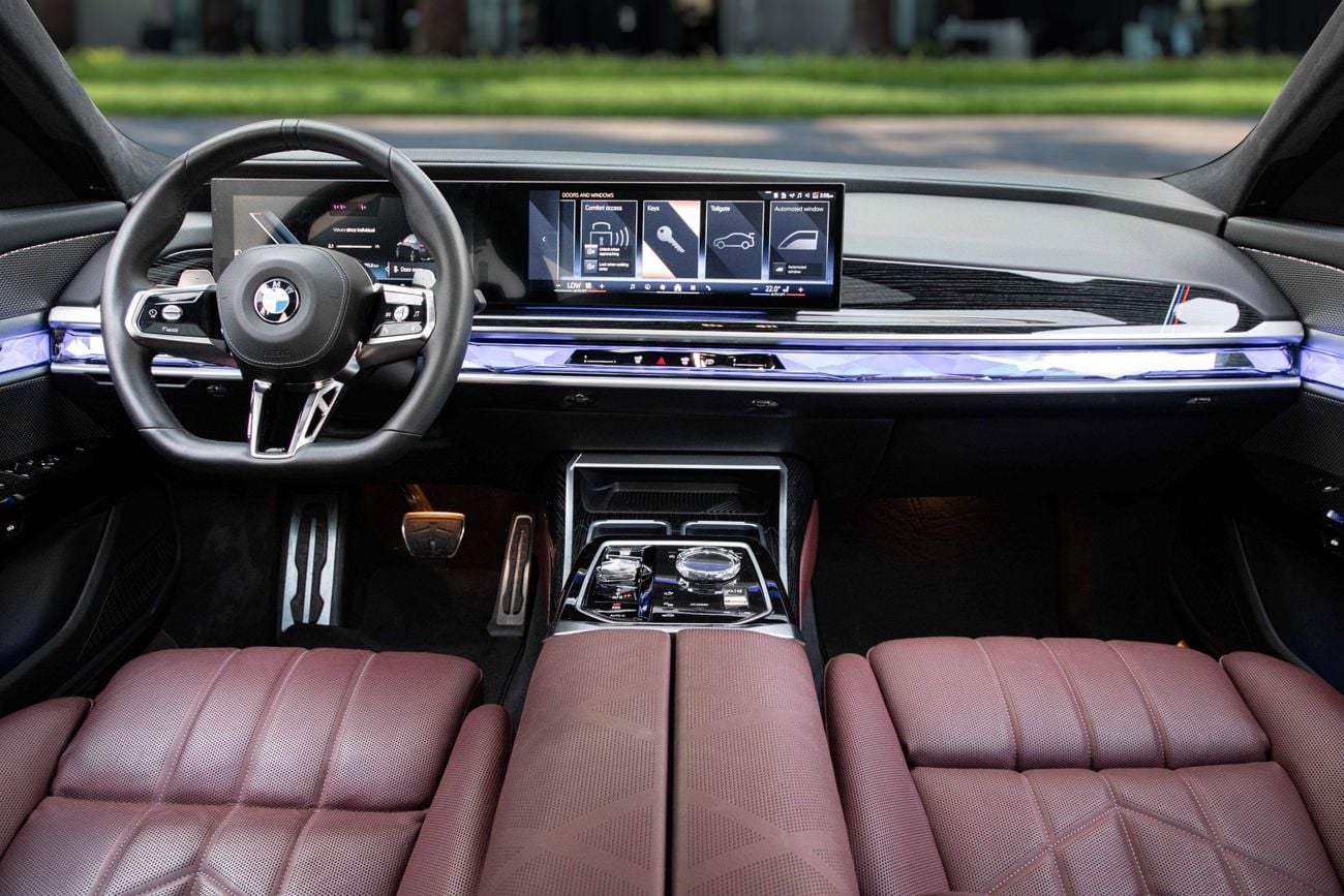 بي أم دبليو 740i 740i M Sport | 6,757 P.M | 0% Downpayment | BMW Warranty & Service!