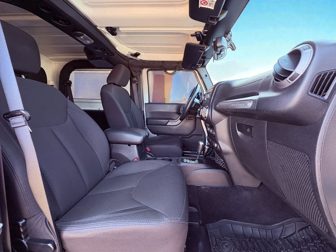 جيب رانجلر Willys Wheeler 3.6L A/T (2 Door) | 2017 | GCC SPECS | AED 1,800 / month