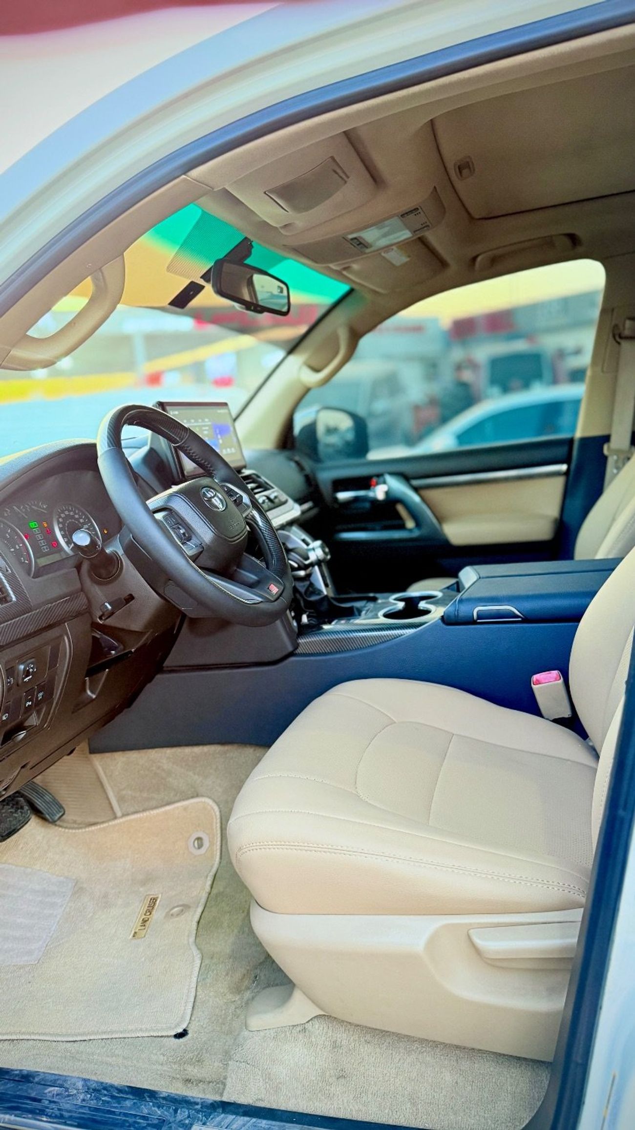 تويوتا لاند كروزر 2009 FACELIFTED 2025 WITH INTERIOR AND EXTERIOR FULL OPTION V6 GCC SPECIFICATION