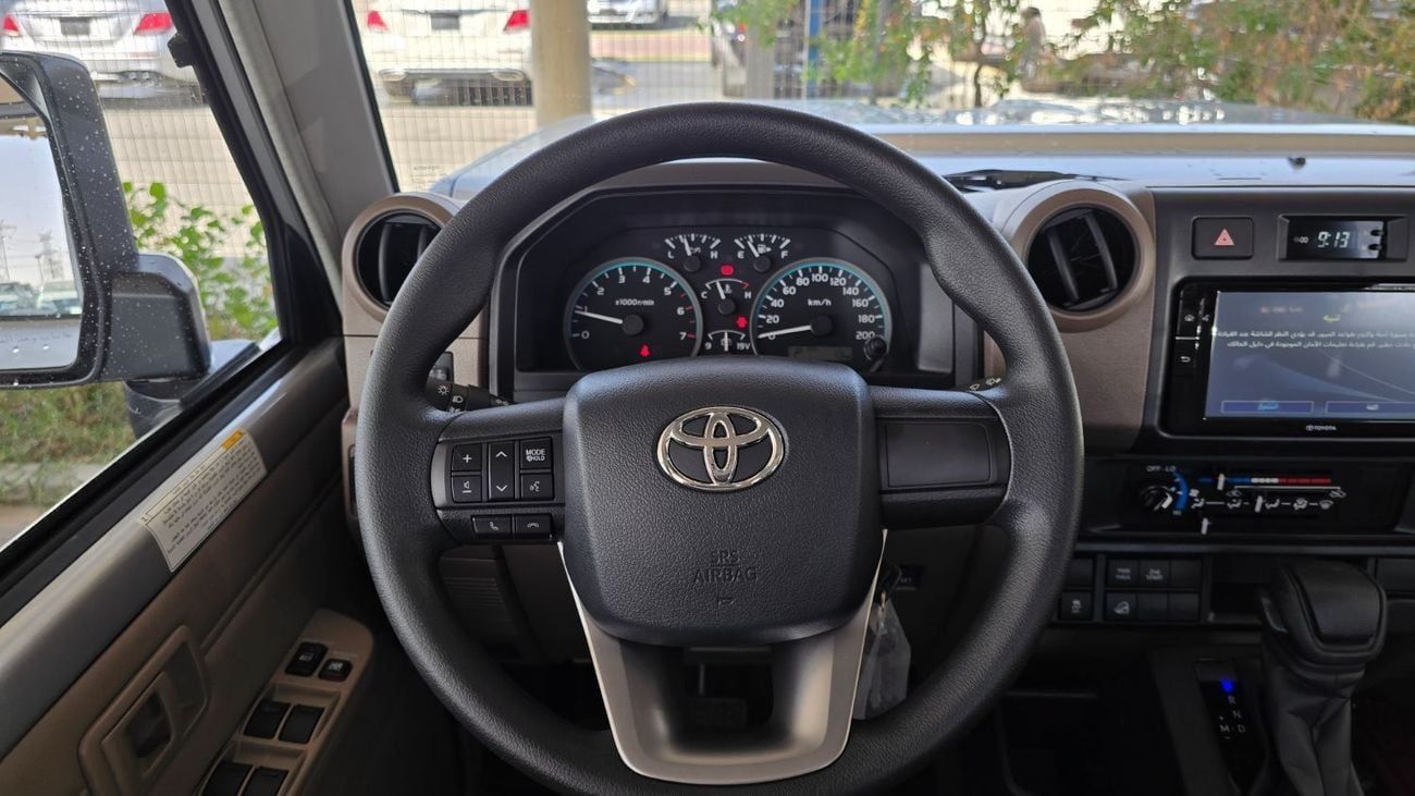 تويوتا لاند كروزر بيك آب TOYOTA LC 79 DOUBLE CABIN 4.0L AT 2025 SILVER