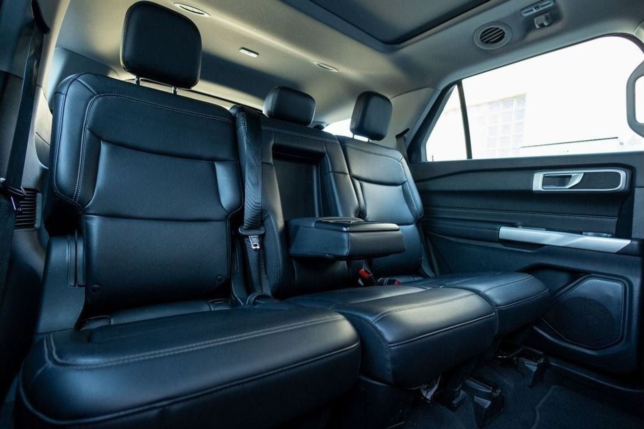 فورد إكسبلورر XLT 202A 2.3L 4WD Ford Explorer XLT (7 SEATER) 2022 GCC under Agency Warranty and Service Contract w