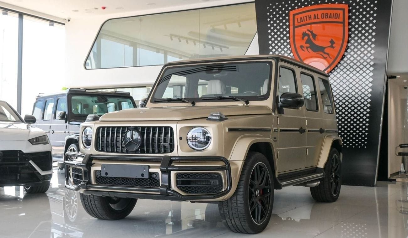 Mercedes-Benz G 63 AMG Mercedes G63 AMG - Gold Magno Color - Carbon Fiber - Rear Entertainment System - Excellent Condition