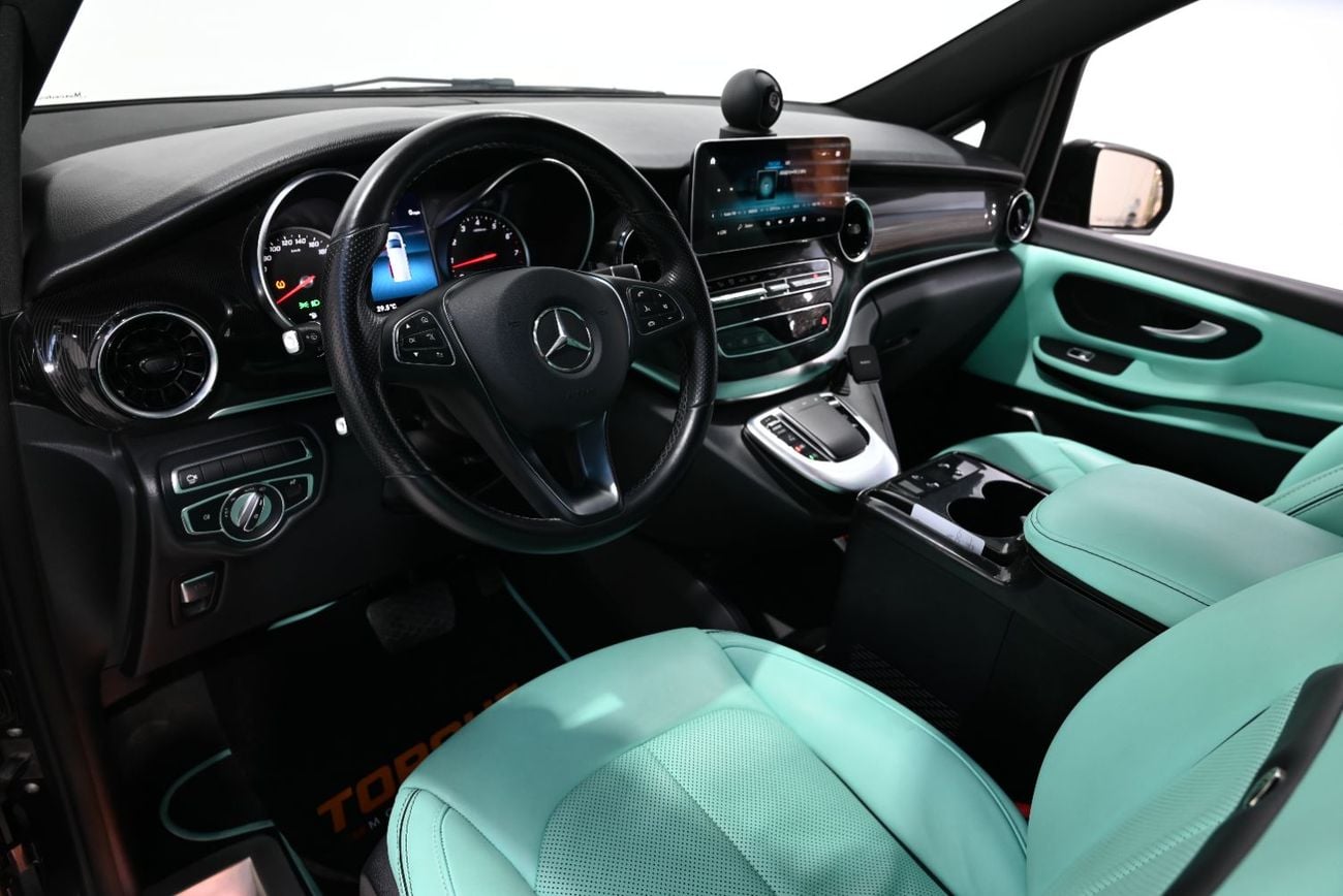 Mercedes Benz V 250 2023 Mercedes-Benz V250 V Line Desing, Mercedes Service History, 1 Year Warranty, GCC