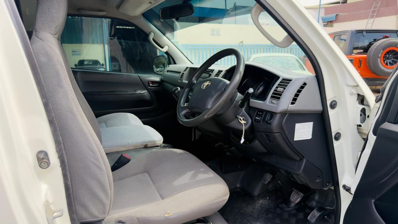 تويوتا هاياس -