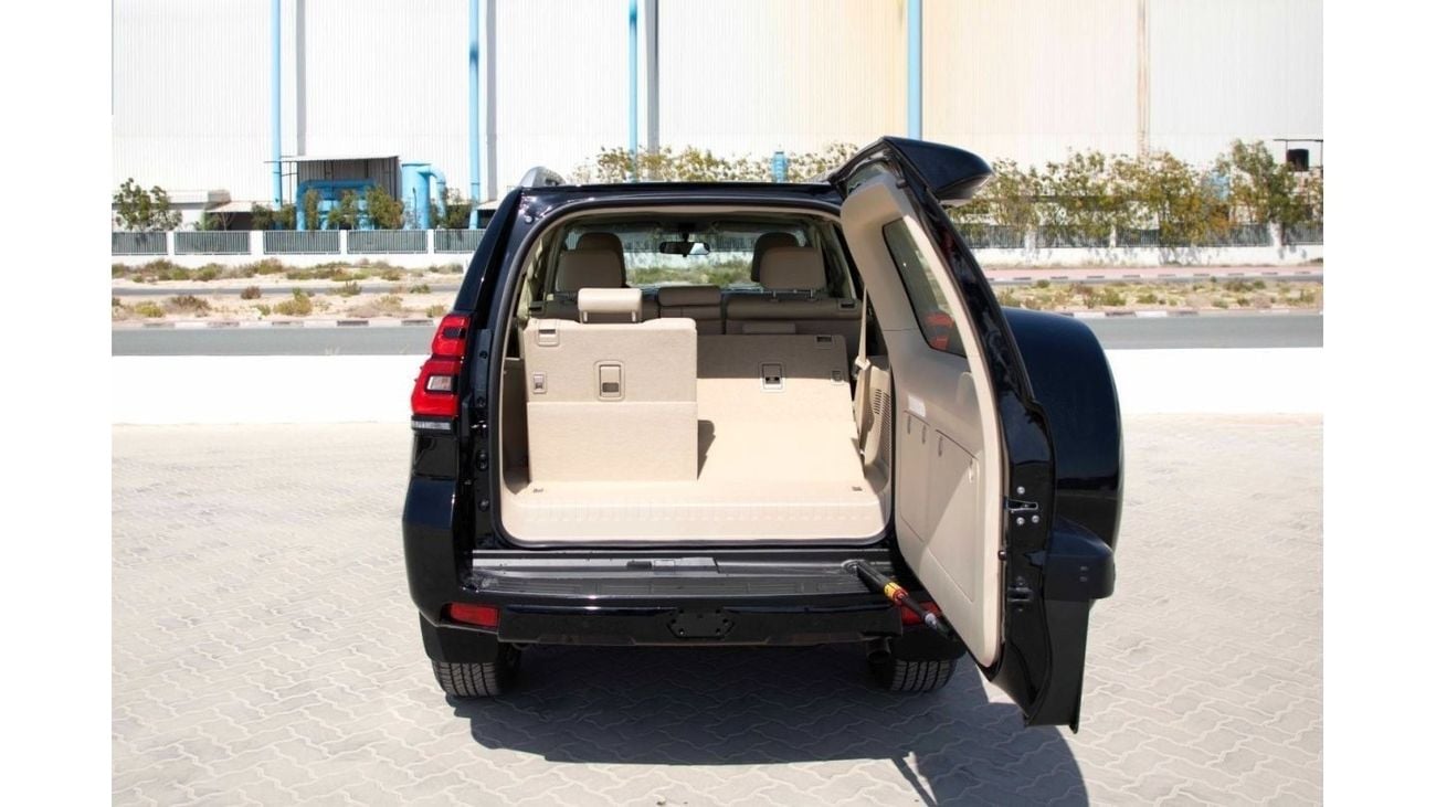 تويوتا برادو تويوتا برادو 4.0 TXL S.Dr 2023 - أسود اتيتيود من الداخل بيج | تصدير فقط