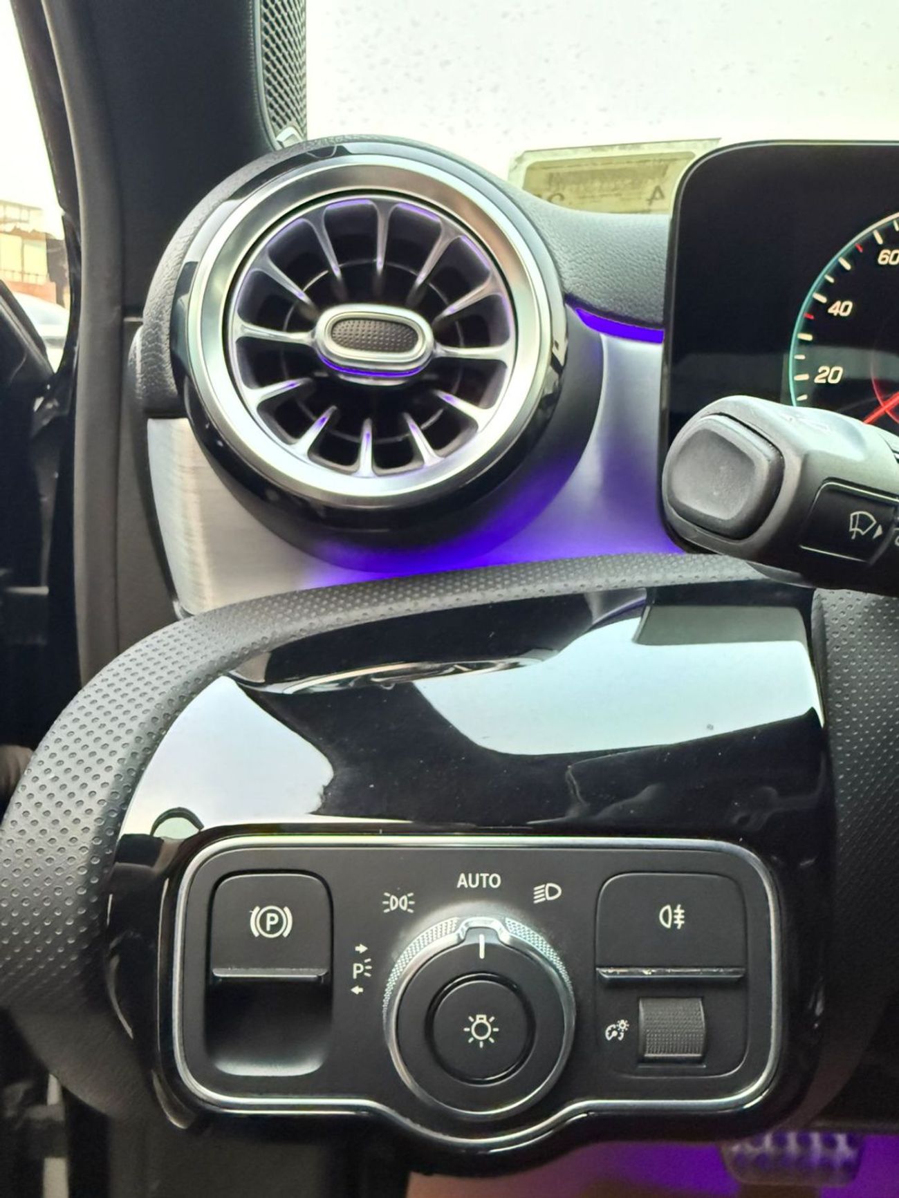 Mercedes Benz A220 STD (NON GCC)
