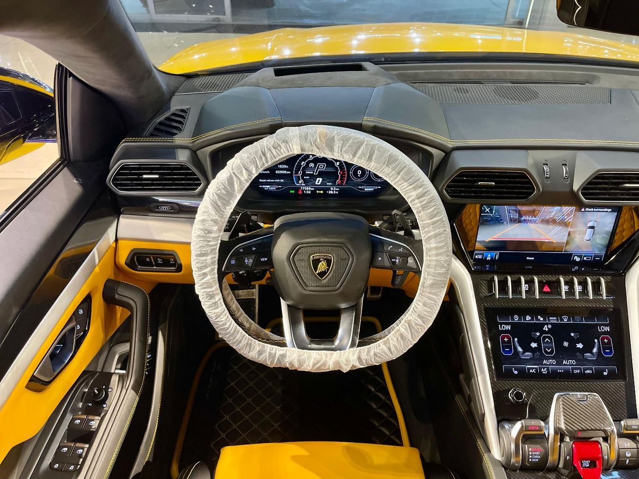 Lamborghini Urus 2022 LAMBOGHINI URUS GREAT COND KOREAN SPEC STD 4.0T V8 EXPORT