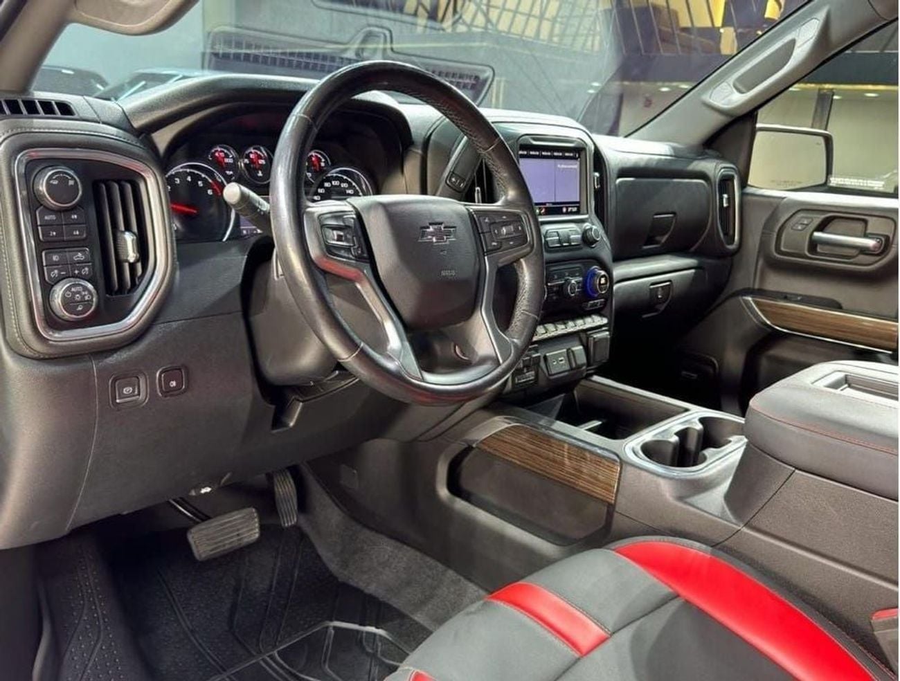 شيفروليه سيلفارادو 1500 CREW/CAB LT TRAILBOSS 5.3 V8 Trail Boss