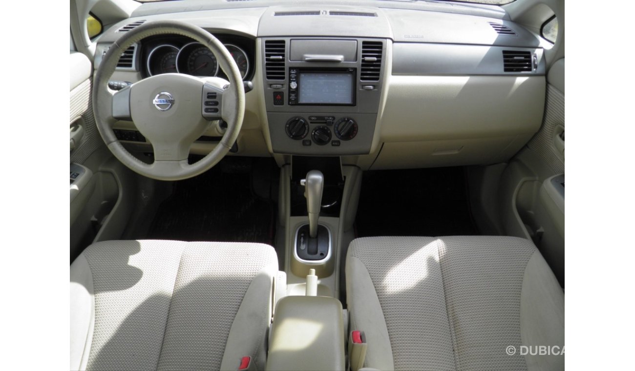 Nissan Tiida 2012 sunroof ref#543