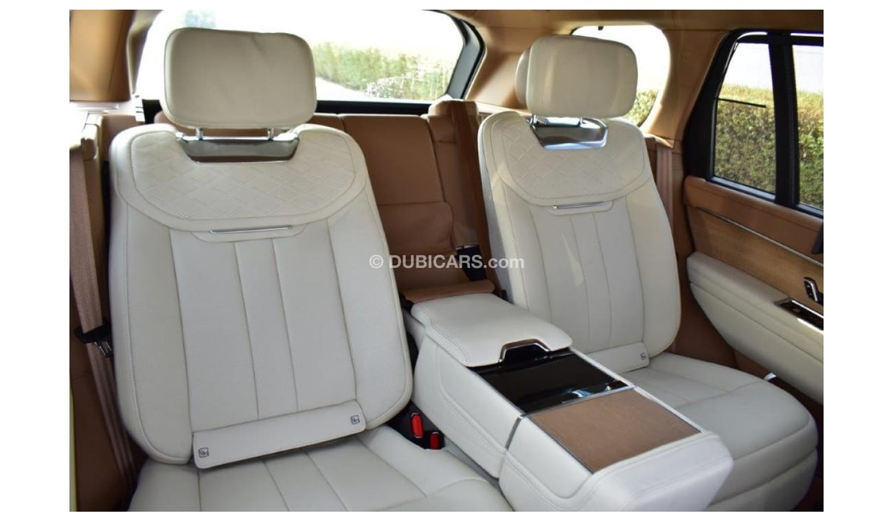 لاند روفر رينج روفر Gold Edition V8 4.4L Petrol  AWD Automatic - Euro 6