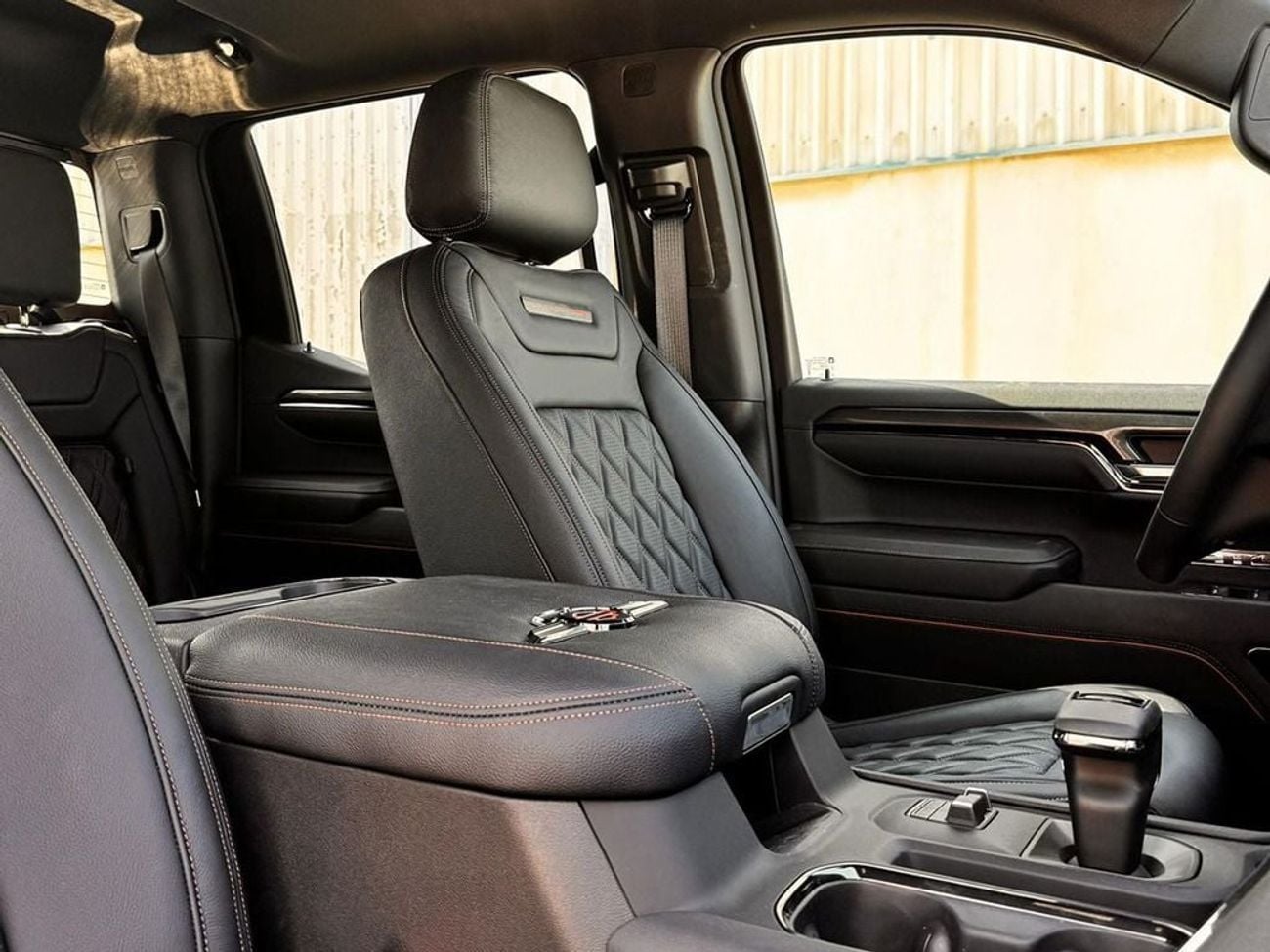 GMC Sierra Sierra 1500 Harley Davidson Edition 6.2L V8 in LEFT HAND DRIVE