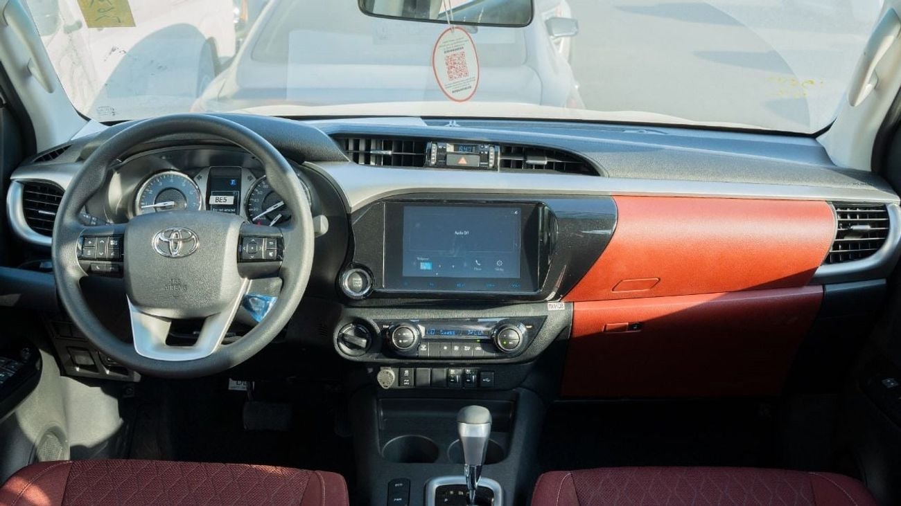 تويوتا هيلوكس 2025 Toyota Hilux 4x4 2.7L petrol AT with cooling seats Full option GCC Specs (Export Price)