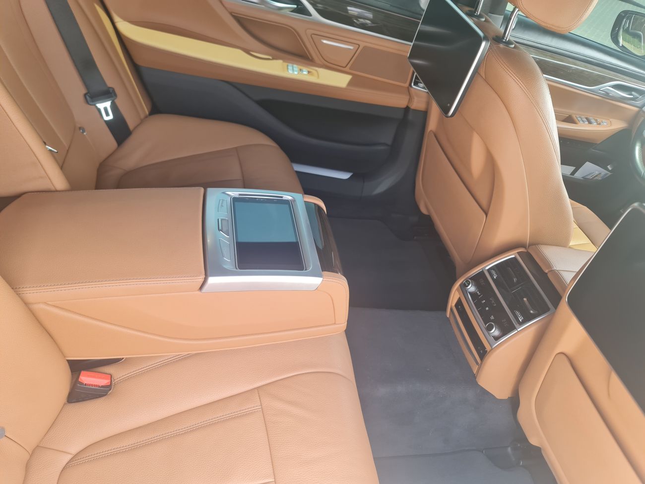 بي أم دبليو 730Li Executive 2.0L