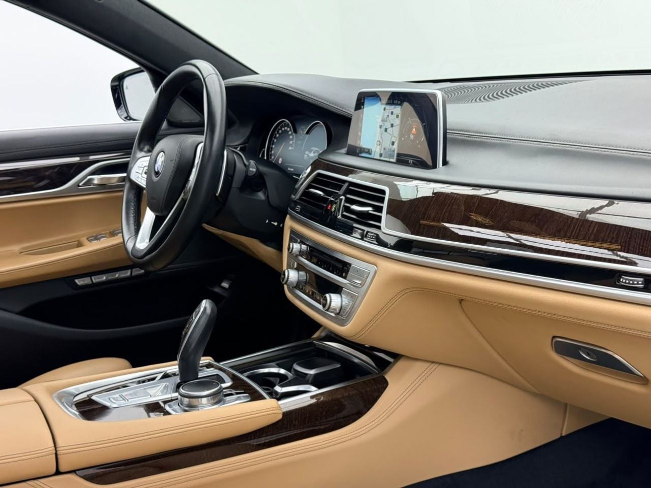 BMW 740Li EXCLUSIVE 2016 BMW 740Li Carbon Core Edition, Full BMW Service History, Fully Loaded, Excellent Condition, GCC