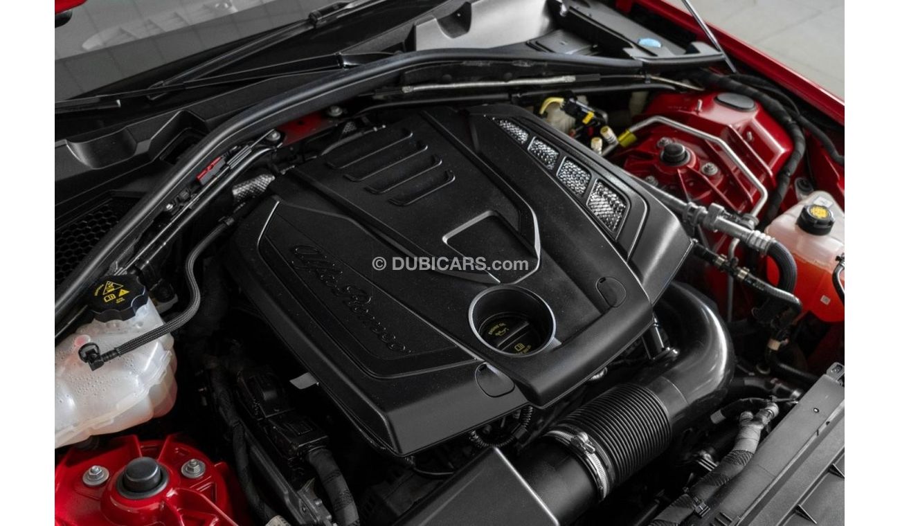 Alfa Romeo Giulia 2019 Alfa Romeo Giulia / Alfa Romeo Warranty and Service Contract