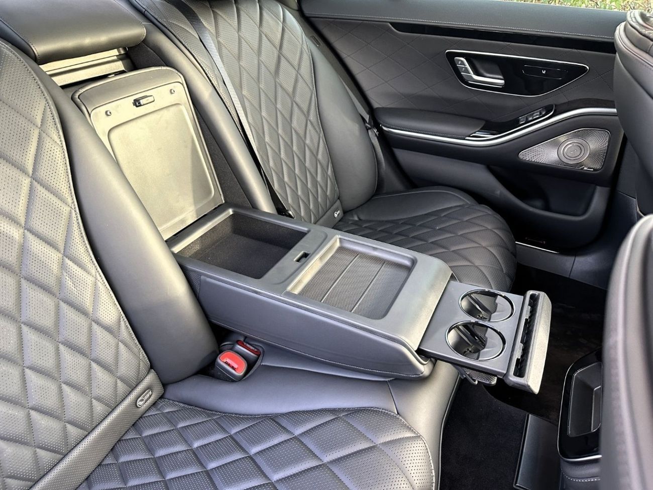 مرسيدس بنز S 500 4MATIC 3.0L