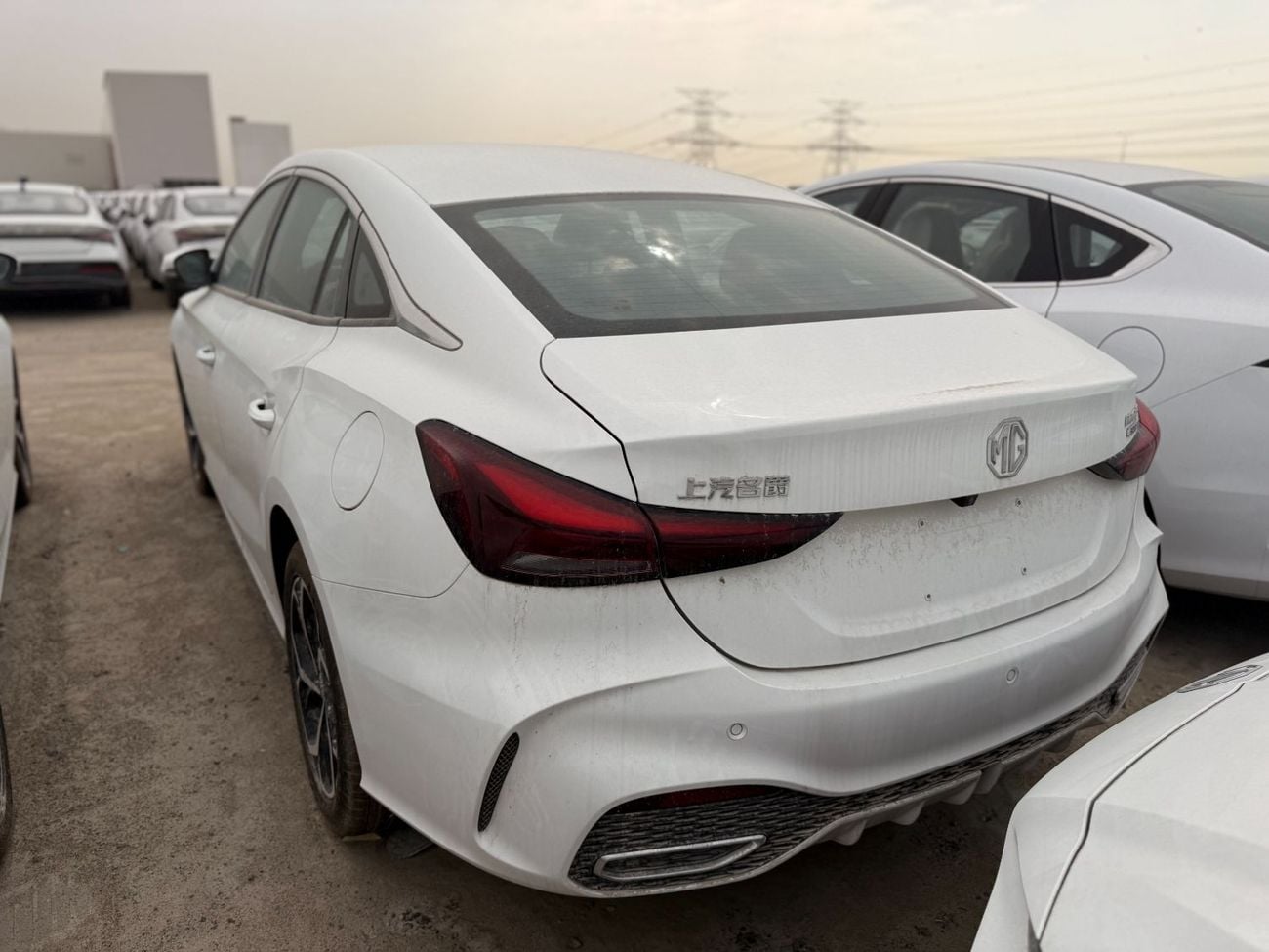 أم جي 5 MG5 1.5L Luxury Edition