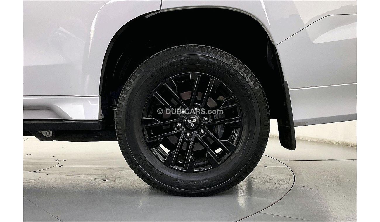 Mitsubishi Montero Signature