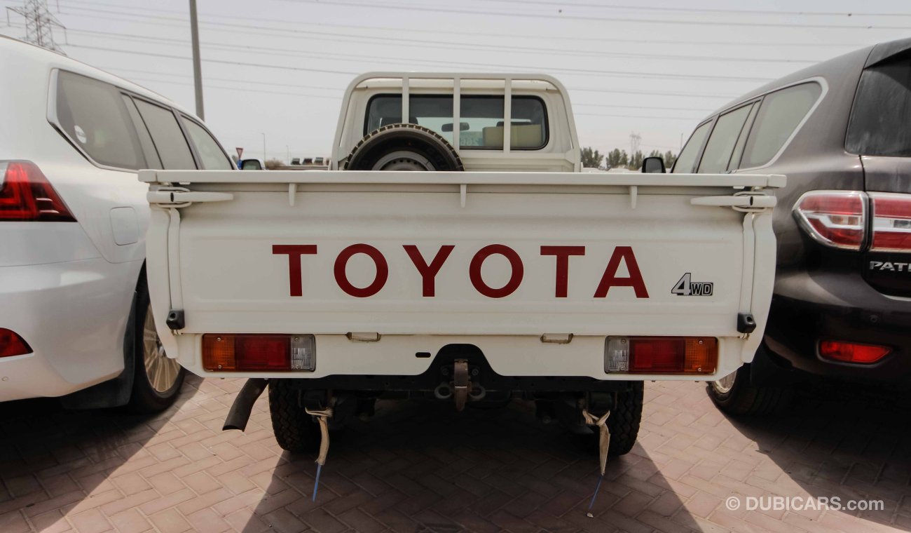 Toyota Land Cruiser Pick Up