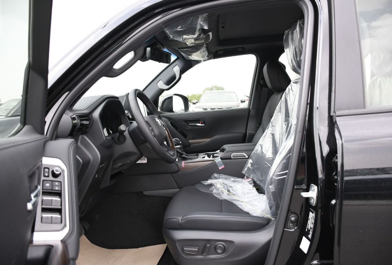 Toyota Land Cruiser GXR 4.0L With Rader And Remote Start Engine