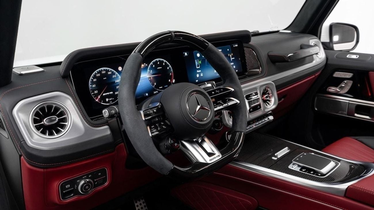 Mercedes Benz G63 AMG - 2025 - GCC Specs - Under Warranty and Service Contract