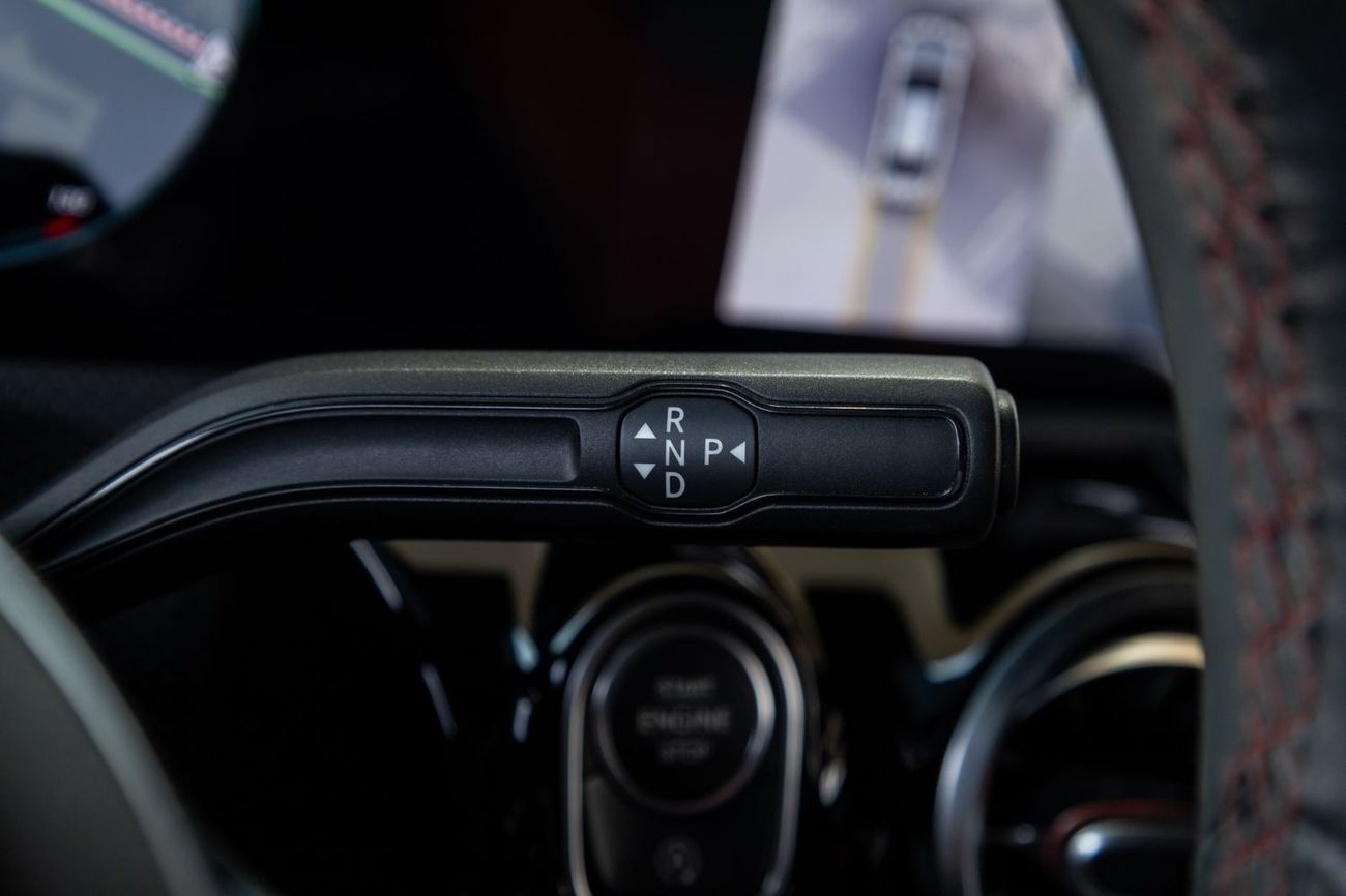 Mercedes-Benz CLA 250 Std 2.0L (224 HP)