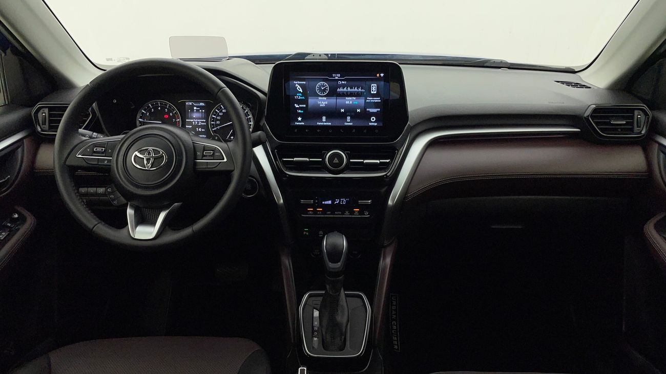 تويوتا أوربان كروزر GLX 1.5 | بدون دفعة مقدمة | اختبار القيادة في المنزل