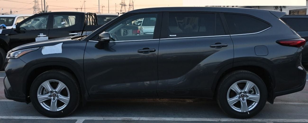 تويوتا هايلاندر Toyota Highlander 2023model 2.4L LE Turbo AWD Petrol engine Colour Grey Transmission Automatic Inter