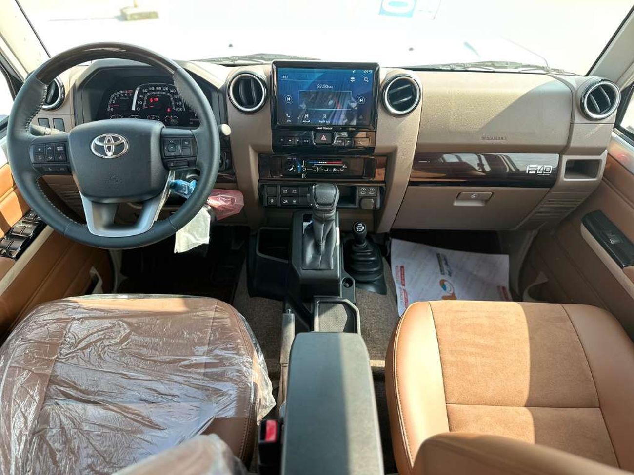 Toyota Land Cruiser 70 LC76 4.0L Petrol - Oman Spec Silver Color - 2025