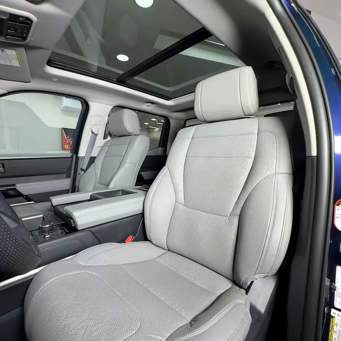 تويوتا تاندرا Crewmax Limited 5.7L TRD Package